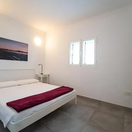 Apartment Anjomacar A *