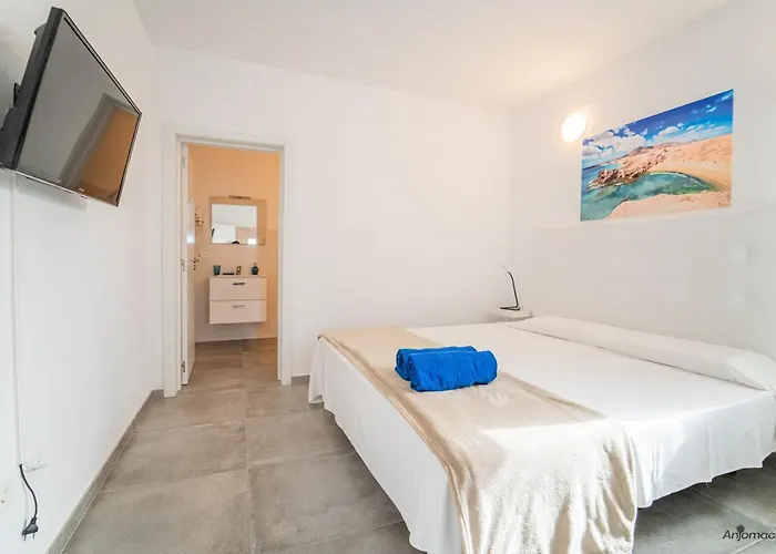 Appartement Anjomacar A *