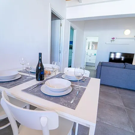 Apartamento Anjomacar A