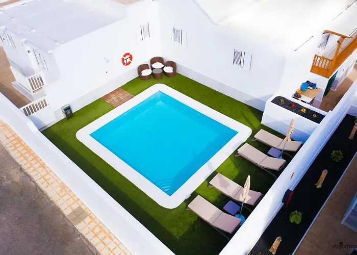 Apartman Anjomacar A *