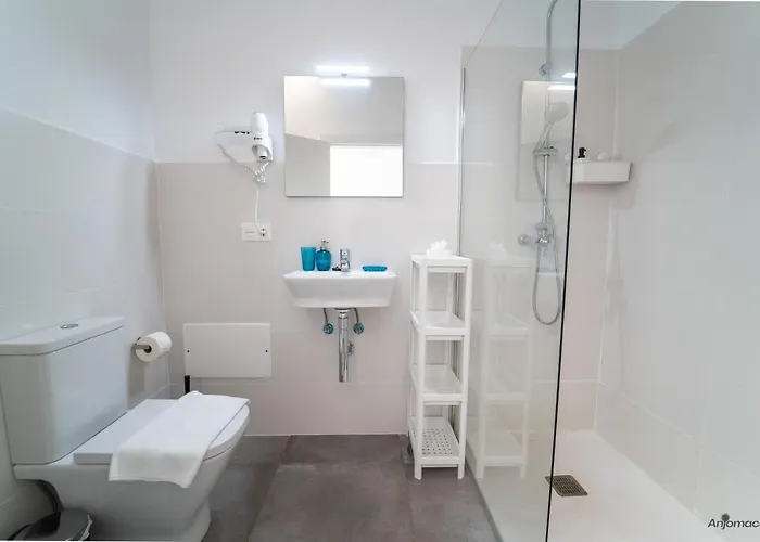 Anjomacar A Apartman *